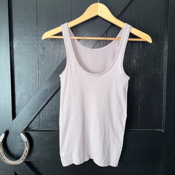 Lululemon Seek Simplicity Ribbed Tank Wear 2 Ways in Powdered Mauve Sz 4 - Picture 8 of 10